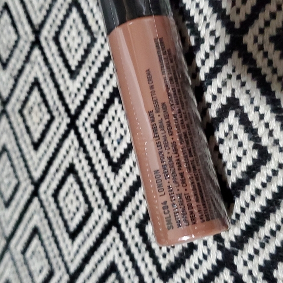 NYX Soft matte lip cream SMLC 04 London - Picture 9 of 10